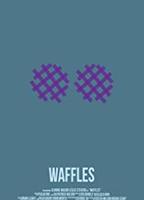 Waffles (2017) Escenas Nudistas