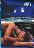 Whispering moon (2006) Escenas Nudistas