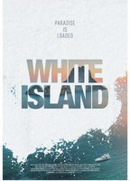 White Island 2016 película escenas de desnudos