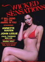 Wicked Sensations 1980 película escenas de desnudos