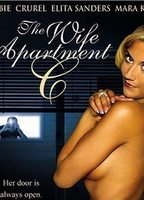 Wife in Apt C (2003) Escenas Nudistas