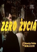 Zero zycia (1988) Escenas Nudistas