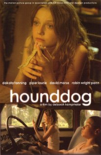 Hounddog escenas nudistas