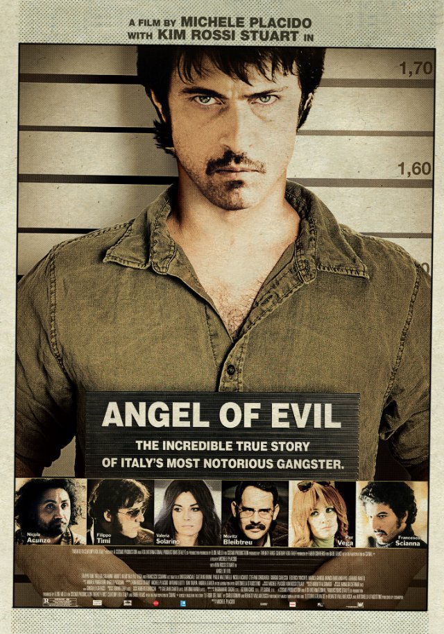 Angel of Evil (2010) Escenas Nudistas