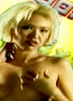 Alice Davis desnuda
