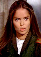 Barbara Bach desnuda