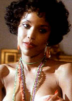 Lynn Whitfield desnuda