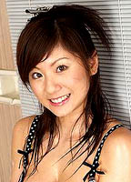 Yuma Asami desnuda