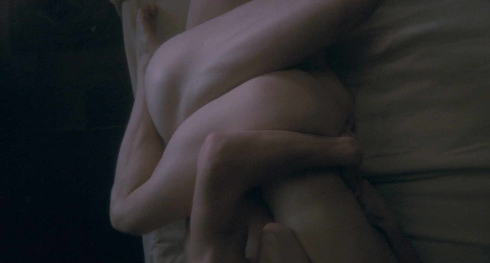 Rachel Weisz nude pics.