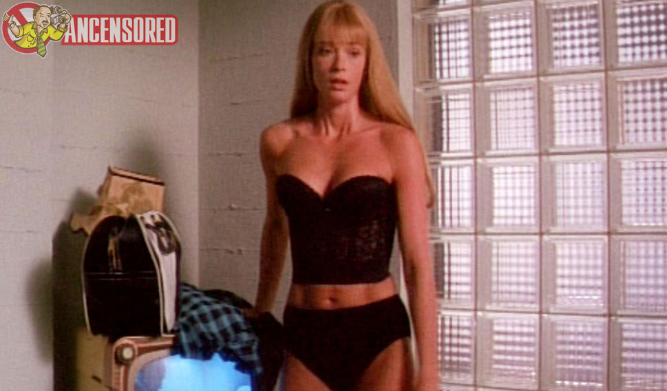 Lauren Holly Nude Pics Página 2 