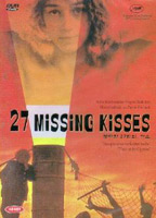 27 Missing Kisses (2000) Escenas Nudistas