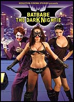 Batbabe the Dark Nightie (2009) Escenas Nudistas