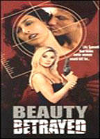 Beauty Betrayed (2002) Escenas Nudistas