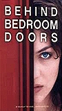 Behind Bedroom Doors escenas nudistas