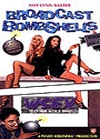 Broadcast Bombshells (1995) Escenas Nudistas