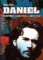 Daniel (1983) Escenas Nudistas