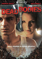 Dead Bodies escenas nudistas