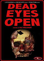 Dead Eyes Open 2008 película escenas de desnudos