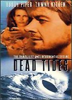 Dead Tides (1997) Escenas Nudistas