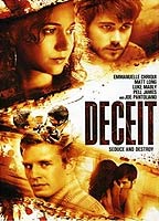 Deceit (2006) Escenas Nudistas