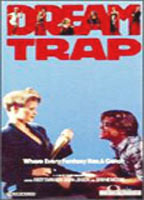 Dream Trap (1990) Escenas Nudistas