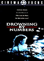 Drowning by Numbers 1988 película escenas de desnudos