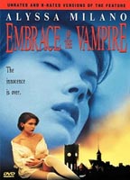 Embrace of the Vampire 1995 película escenas de desnudos