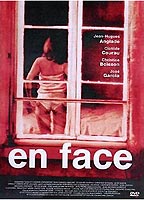 En face (2000) Escenas Nudistas