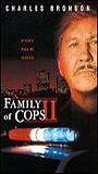 Family of Cops II (1997) Escenas Nudistas