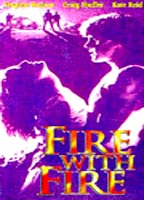 Fire with Fire (1986) Escenas Nudistas