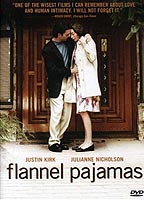 Flannel Pajamas (2005) Escenas Nudistas