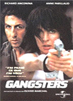 Gangsters (2002) Escenas Nudistas