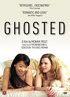 Ghosted (2009) Escenas Nudistas