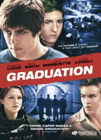 Graduation (2007) Escenas Nudistas