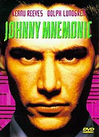 Johnny Mnemonic 1995 película escenas de desnudos