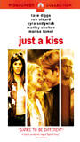 Just a Kiss (2002) Escenas Nudistas