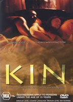 Kin (2000) Escenas Nudistas