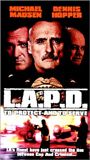 L.A.P.D.: To Protect and to Serve (2001) Escenas Nudistas