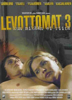 Levottomat 3 (2004) Escenas Nudistas