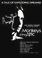 Monkeys in the Attic (1974) Escenas Nudistas