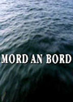 Mord an Bord (2002) Escenas Nudistas