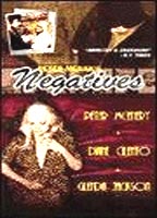 Negatives (1968) Escenas Nudistas