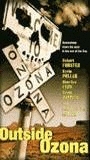 Outside Ozona (1998) Escenas Nudistas