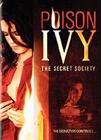Poison Ivy: The Secret Society escenas nudistas
