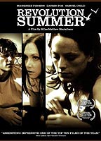 Revolution Summer (2007) Escenas Nudistas