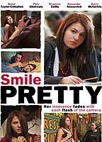 Smile Pretty (2009) Escenas Nudistas