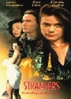 Strangers (1990) Escenas Nudistas