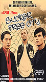 Sucker Free City (2004) Escenas Nudistas
