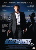 The Big Bang (2010) Escenas Nudistas