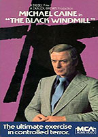 The Black Windmill 1974 película escenas de desnudos